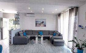 Luna Apartments